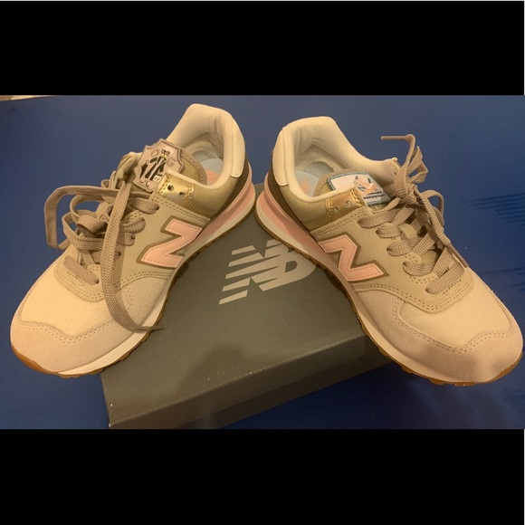 new balance classics 574 metallic patch